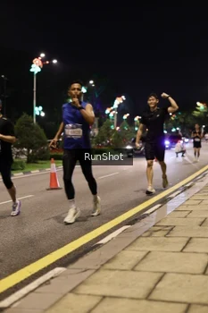 Runner Photo 4284561