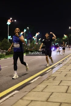 Runner Photo 4284564