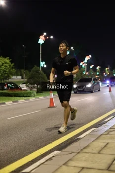 Runner Photo 4284565