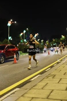 Runner Photo 4284579