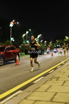 Runner Photo 4284581