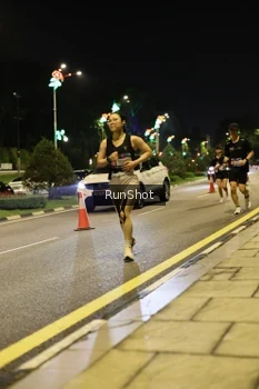 Runner Photo 4284591