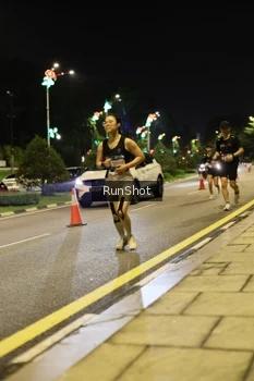 Runner Photo 4284593