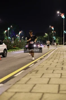 Runner Photo 4284600