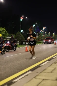 Runner Photo 4284613