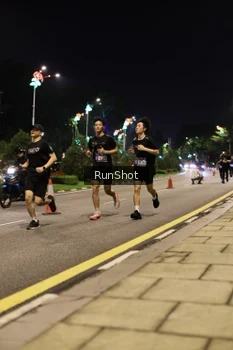 Runner Photo 4284623