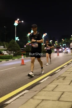 Runner Photo 4284624
