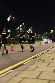 Runner Photo 4284625