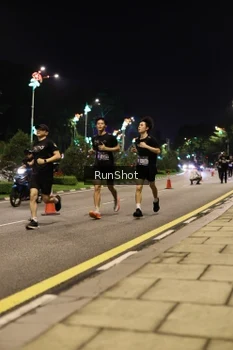 Runner Photo 4284634