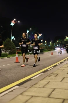 Runner Photo 4284636