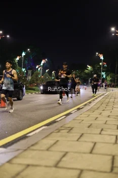 Runner Photo 4284685