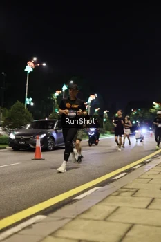 Runner Photo 4284690