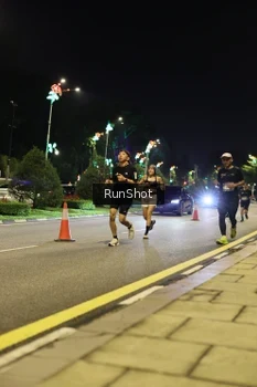 Runner Photo 4284701