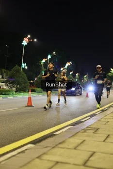 Runner Photo 4284714