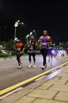 Runner Photo 4284766