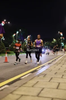 Runner Photo 4284768