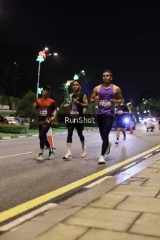 Runner Photo 4284772