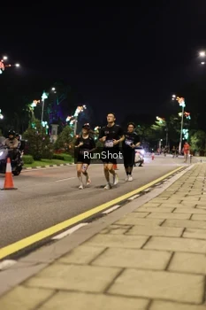 Runner Photo 4284782