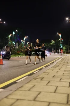 Runner Photo 4284788