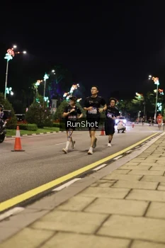 Runner Photo 4284792