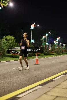 Runner Photo 4284815