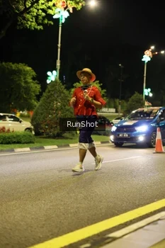 Runner Photo 4284913