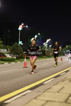 Runner Photo 4284924