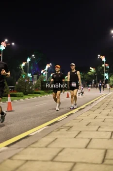 Runner Photo 4284998