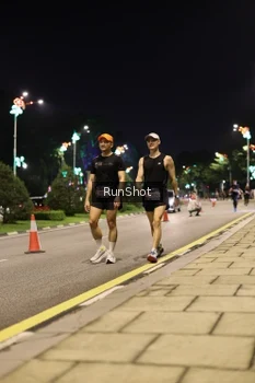 Runner Photo 4285003