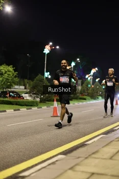 Runner Photo 4285031