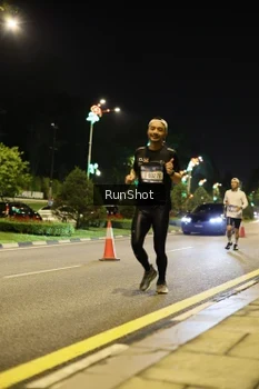 Runner Photo 4285037