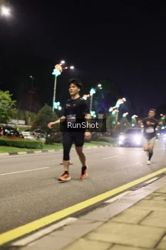 Runner Photo 4285068