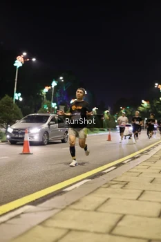 Runner Photo 4285069