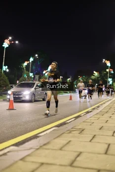 Runner Photo 4285073