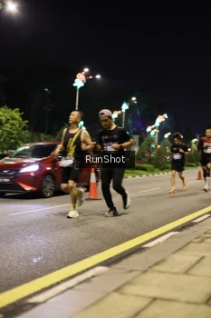 Runner Photo 4285117