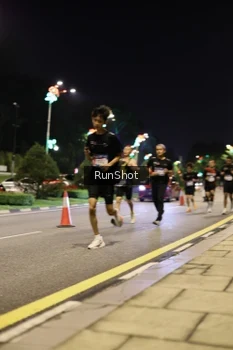 Runner Photo 4285119