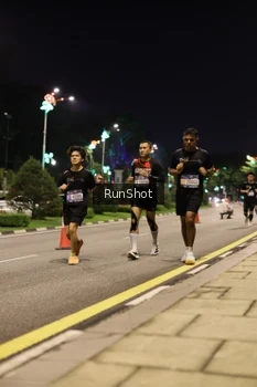 Runner Photo 4285136