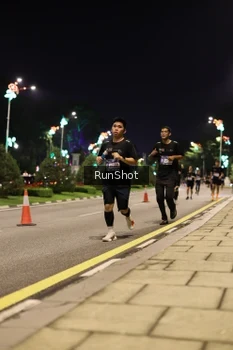 Runner Photo 4285154