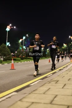 Runner Photo 4285164