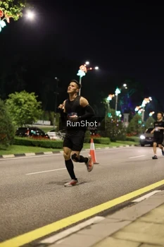 Runner Photo 4285179