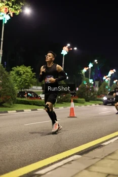 Runner Photo 4285187