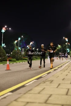 Runner Photo 4285197