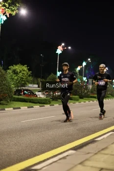 Runner Photo 4285205