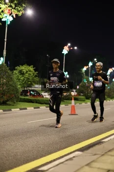 Runner Photo 4285222