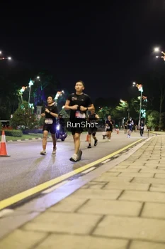 Runner Photo 4285563