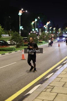 Runner Photo 4285658
