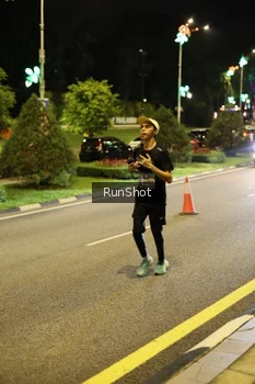 Runner Photo 4285681