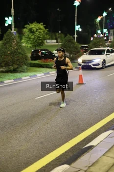 Runner Photo 4285683