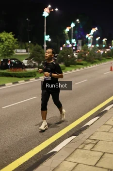 Runner Photo 4285692