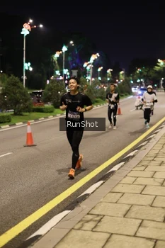 Runner Photo 4285695